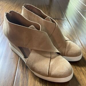 Linea Paolo Leather platform sneakers, Size 8